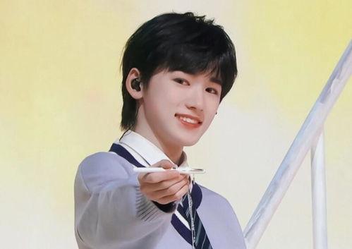 爆料宋亚轩视频大全,揭秘偶像背后的精彩瞬间  第1张