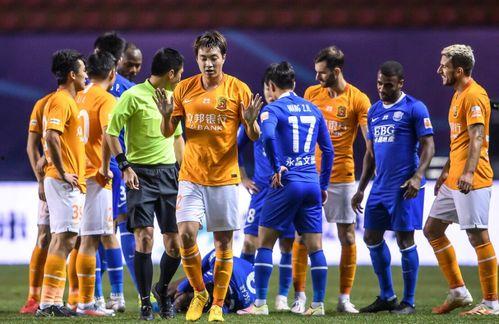 最新足坛爆料新闻报道,最新爆料揭示转会内幕与赛场新动态 第1张 最新足坛爆料新闻报道,最新爆料揭示转会内幕与赛场新动态 第1张